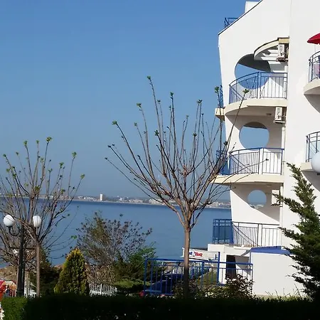 - Vega 2 * Sveti Vlas