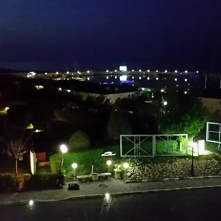 - Vega 2 * Sveti Vlas